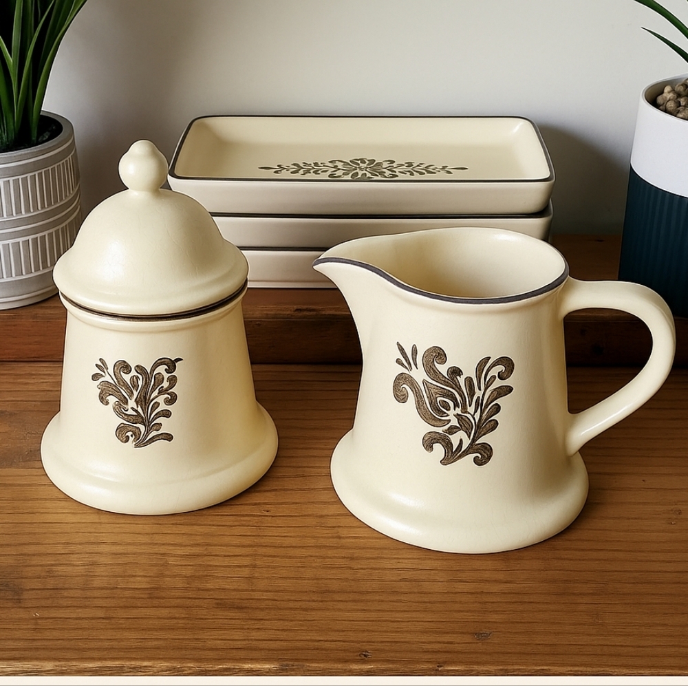 Vintage Pfaltzgraff Village Creamer & Lidded Sugar Bowl – USA Made
